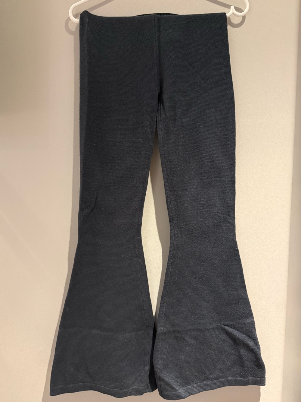 Edikted Flare Pants - Picture 3 of 3